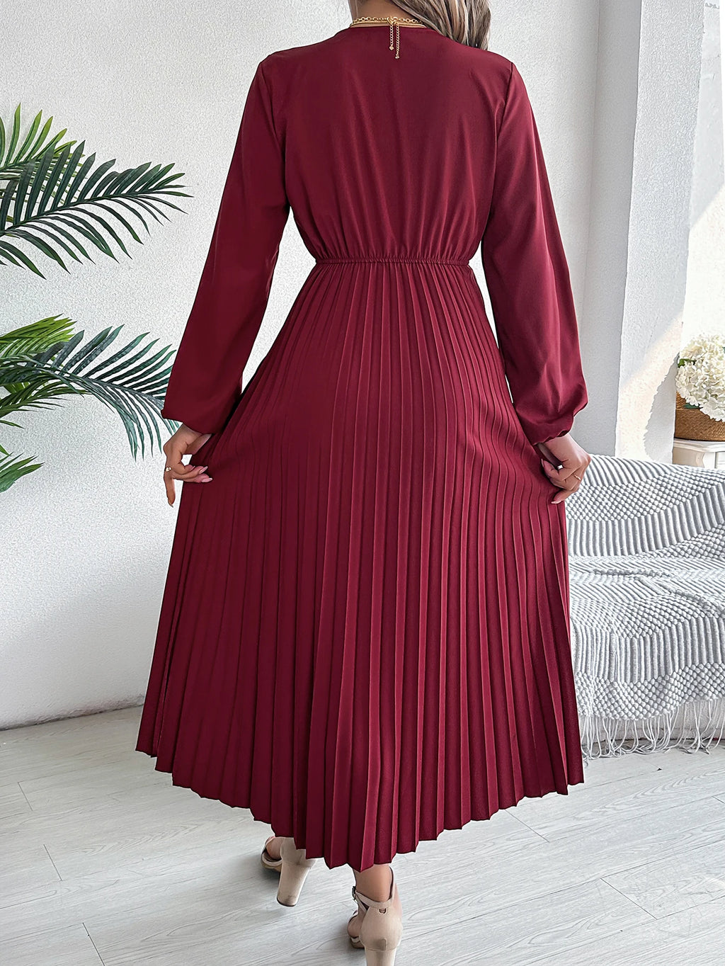 Elegant Dresses for Woman 2025 Autumn Winter Solid Color V Neck High Waist Pleated Maxi Dress Red Black Green